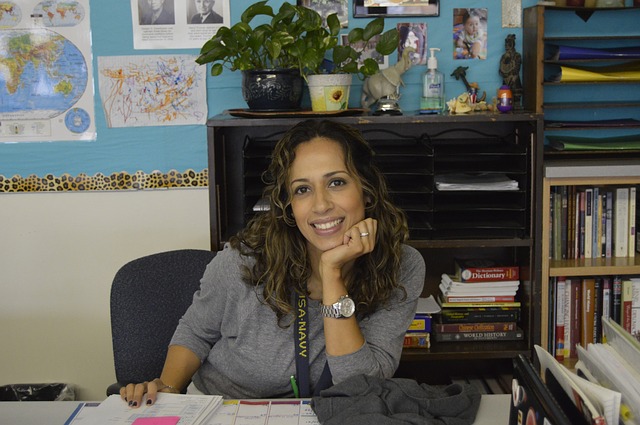 Teachers work 11 hours over time per week, survey finds